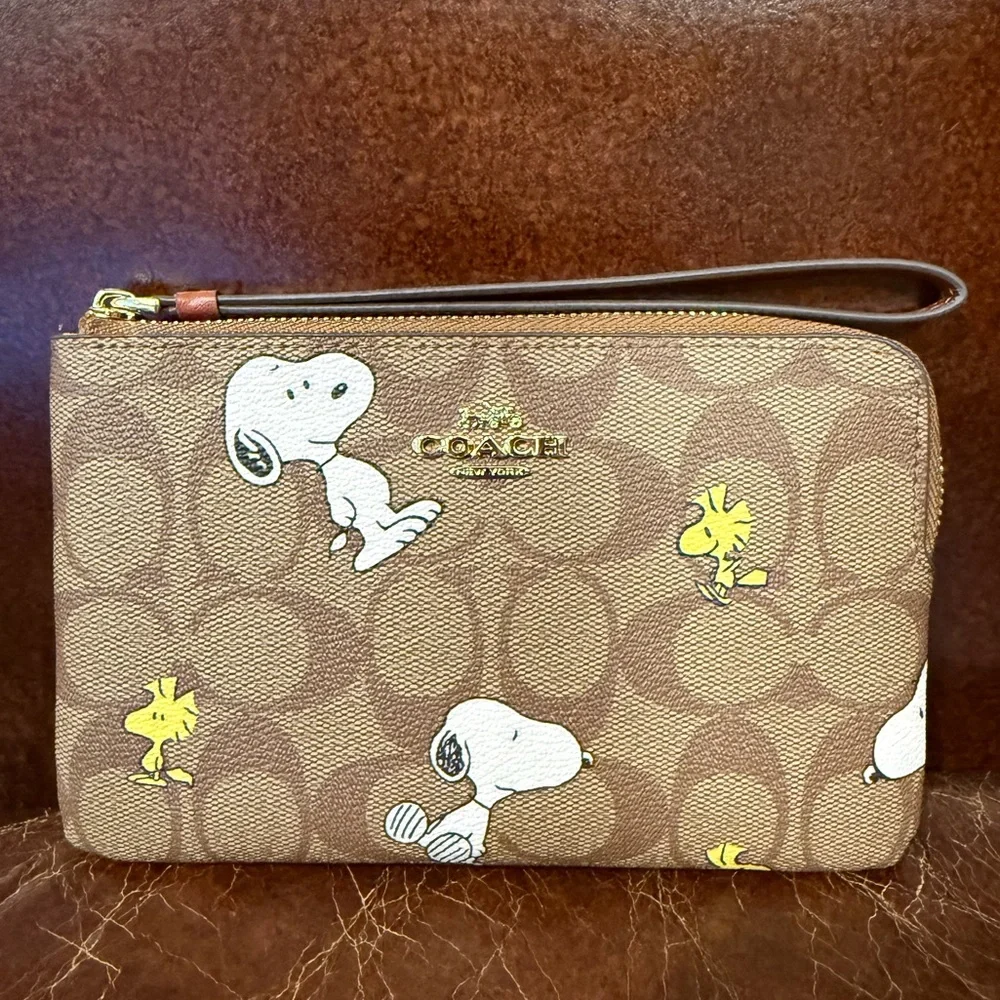 Coach x Peanuts Snoopy and Woodstock Brown Wristlet - Picture 1 of 9